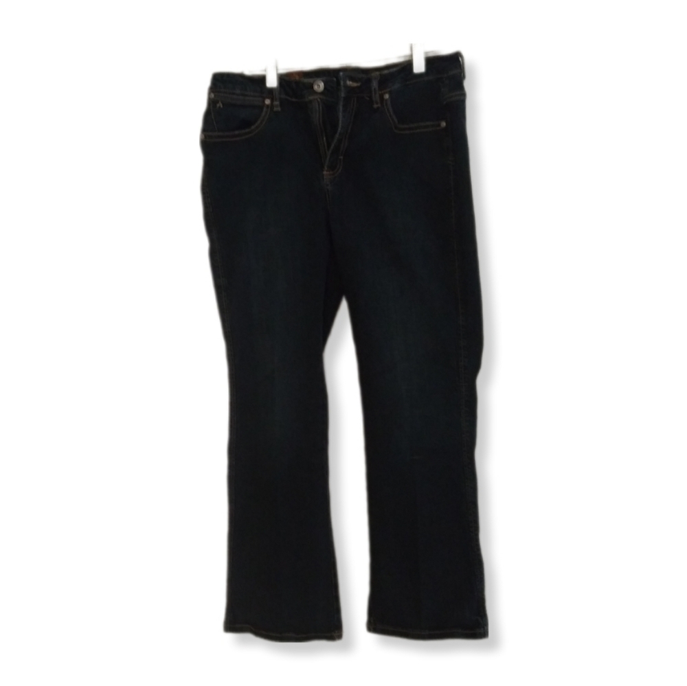 Wrangler find your aura Size-10 short Jean. Embroidery Pockets woman’s c…